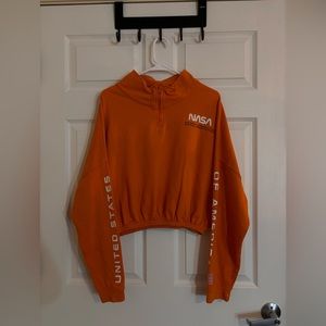 Cropped NASA sweatshirt